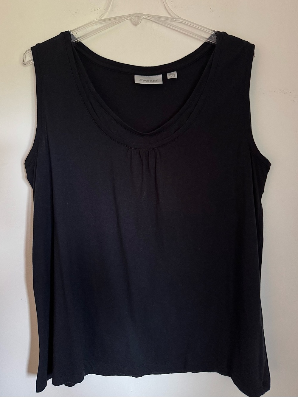 Avenue, Women’s Sleeveless Top, Size 18-20